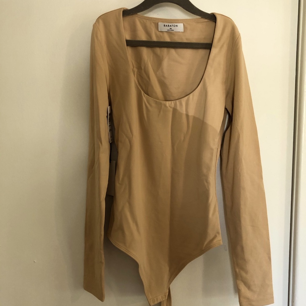 Aritzia Babaton XS long sleeve bodysuit